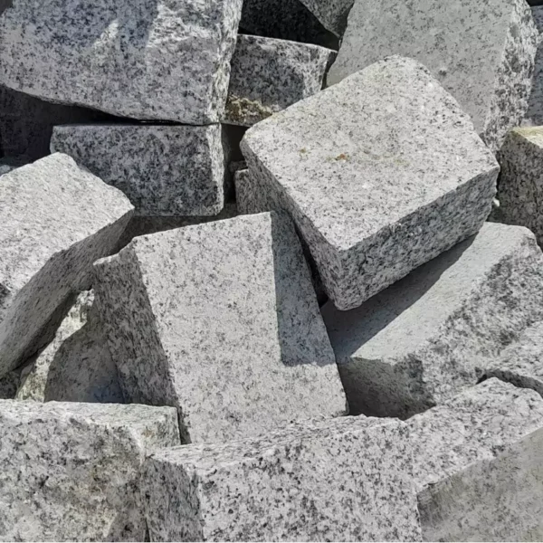 Kostka granit szary Strzegom cięto-łupana 10x10x6 cm