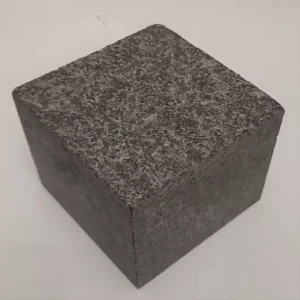 Kostka gabro cięto-palona 10x10x5 cm